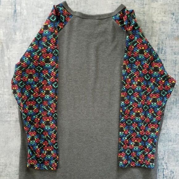 Lularoe Med Randy 3/4 Sleeve - Picture 3 of 5